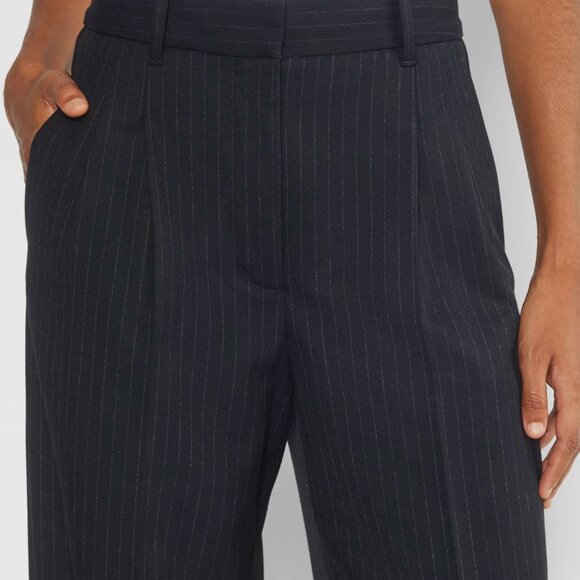 Aritzia The Effortless Pant™ - (Re)fined Pinstripe in size 4 - Picture 4 of 8